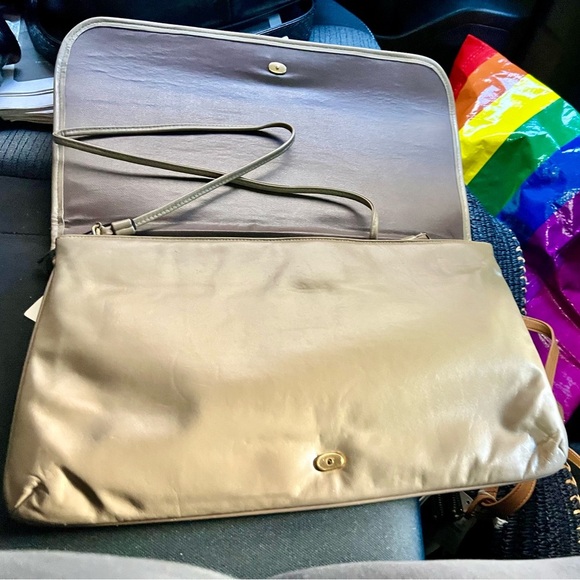 Caprice Snake Skin Clutch Hand Bag Purse NWT - Picture 2 of 5